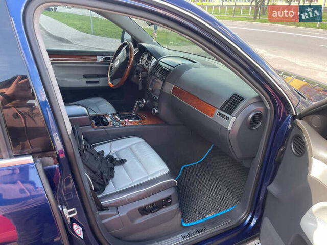 Синий Фольксваген Туарег, объемом двигателя 2.97 л и пробегом 361 тыс. км за 10500 $, фото 6 на Automoto.ua