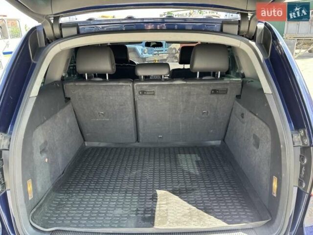 Синий Фольксваген Туарег, объемом двигателя 2.46 л и пробегом 291 тыс. км за 8000 $, фото 5 на Automoto.ua