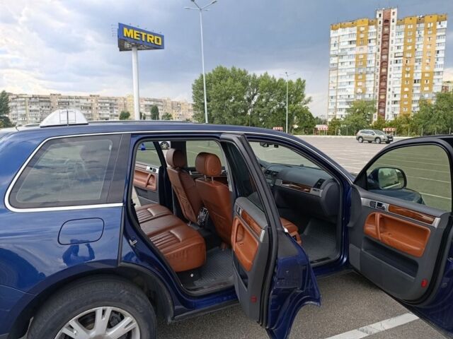 Синій Фольксваген Туарег, об'ємом двигуна 0 л та пробігом 255 тис. км за 7500 $, фото 3 на Automoto.ua