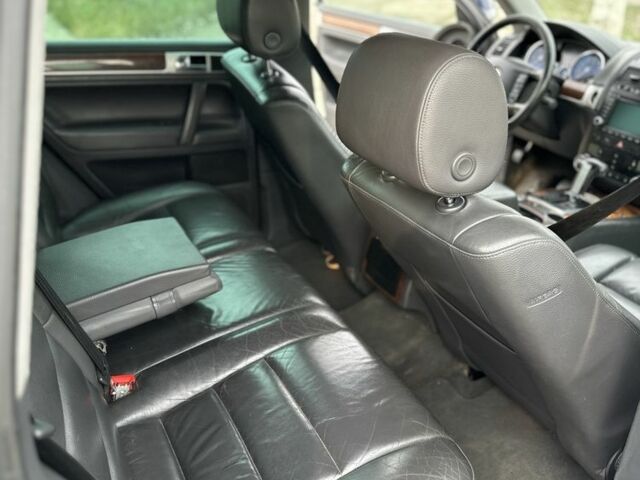 Синий Фольксваген Туарег, объемом двигателя 3 л и пробегом 350 тыс. км за 6200 $, фото 12 на Automoto.ua