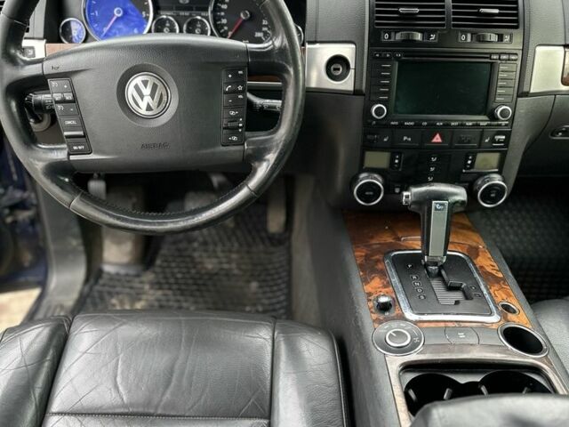 Синий Фольксваген Туарег, объемом двигателя 3 л и пробегом 350 тыс. км за 6200 $, фото 8 на Automoto.ua