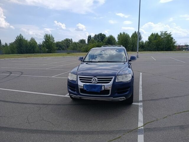 Синій Фольксваген Туарег, об'ємом двигуна 0 л та пробігом 255 тис. км за 7500 $, фото 5 на Automoto.ua