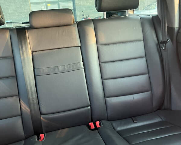 Синий Фольксваген Туарег, объемом двигателя 3 л и пробегом 235 тыс. км за 11100 $, фото 20 на Automoto.ua