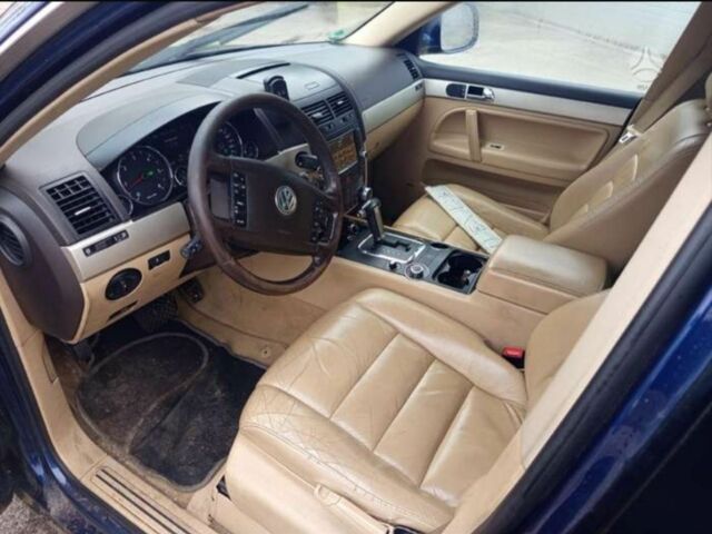 Синій Фольксваген Туарег, об'ємом двигуна 3 л та пробігом 300 тис. км за 6200 $, фото 6 на Automoto.ua