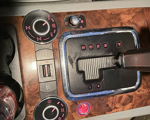 Синий Фольксваген Туарег, объемом двигателя 3 л и пробегом 265 тыс. км за 7999 $, фото 4 на Automoto.ua