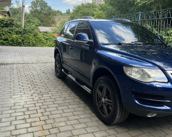 Синий Фольксваген Туарег, объемом двигателя 3 л и пробегом 386 тыс. км за 12300 $, фото 4 на Automoto.ua