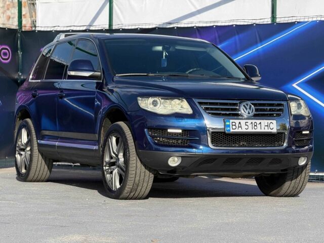 Синій Фольксваген Туарег, об'ємом двигуна 4.9 л та пробігом 259 тис. км за 13499 $, фото 3 на Automoto.ua