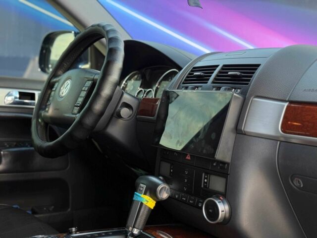 Синій Фольксваген Туарег, об'ємом двигуна 4.9 л та пробігом 259 тис. км за 13499 $, фото 17 на Automoto.ua