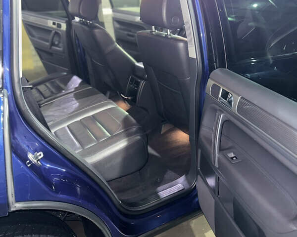 Синій Фольксваген Туарег, об'ємом двигуна 3 л та пробігом 286 тис. км за 14200 $, фото 10 на Automoto.ua