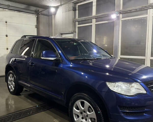 Синій Фольксваген Туарег, об'ємом двигуна 3 л та пробігом 286 тис. км за 14200 $, фото 4 на Automoto.ua