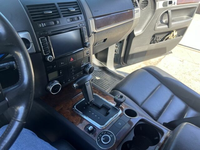 Синий Фольксваген Туарег, объемом двигателя 2.5 л и пробегом 294 тыс. км за 6000 $, фото 2 на Automoto.ua