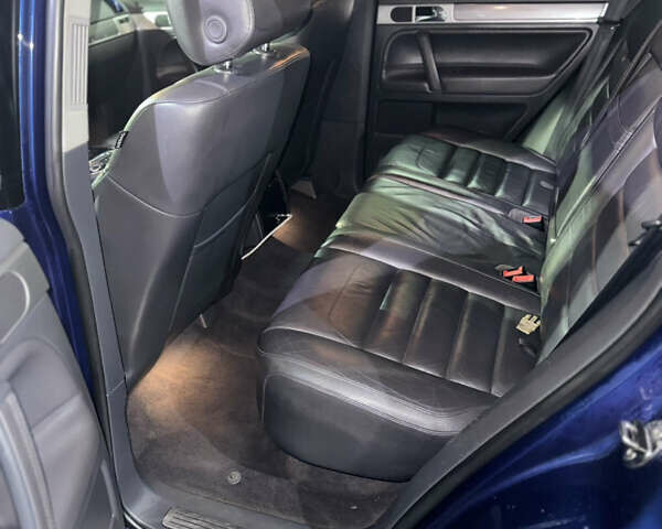 Синій Фольксваген Туарег, об'ємом двигуна 3 л та пробігом 286 тис. км за 14200 $, фото 9 на Automoto.ua