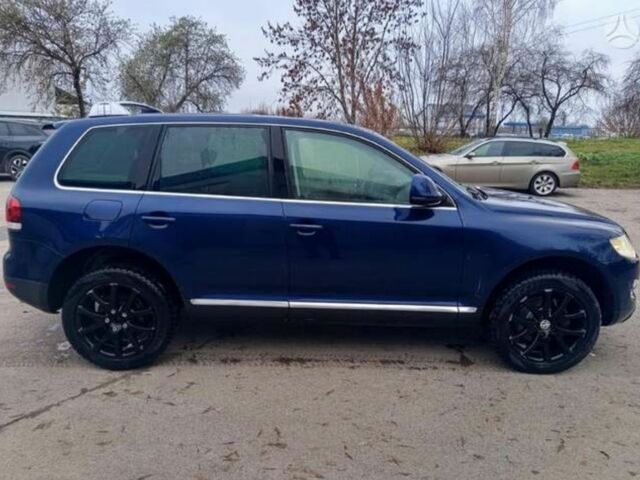 Синій Фольксваген Туарег, об'ємом двигуна 3 л та пробігом 300 тис. км за 6200 $, фото 1 на Automoto.ua