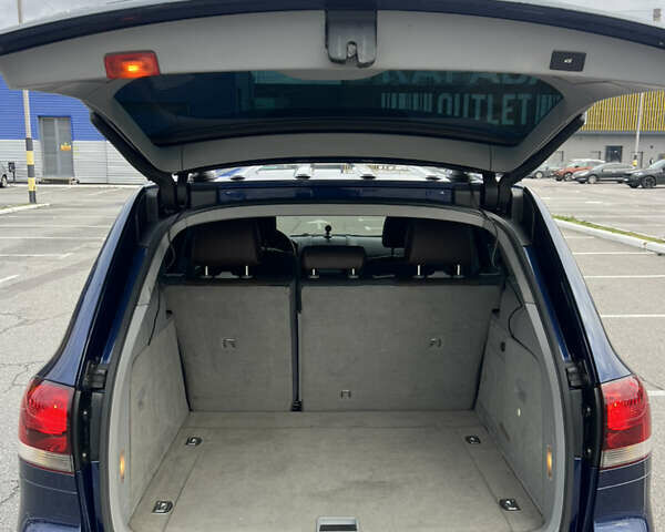 Синій Фольксваген Туарег, об'ємом двигуна 2.97 л та пробігом 236 тис. км за 11900 $, фото 12 на Automoto.ua