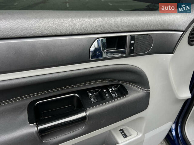 Синій Фольксваген Туарег, об'ємом двигуна 2.97 л та пробігом 236 тис. км за 11900 $, фото 14 на Automoto.ua