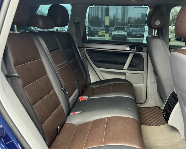 Синій Фольксваген Туарег, об'ємом двигуна 2.97 л та пробігом 236 тис. км за 11900 $, фото 31 на Automoto.ua