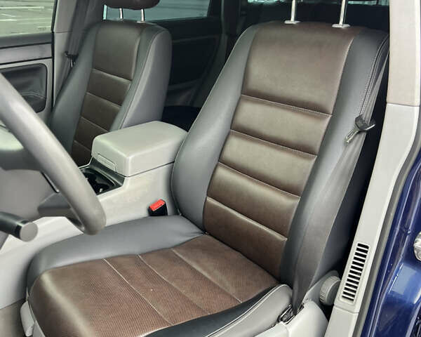 Синій Фольксваген Туарег, об'ємом двигуна 2.97 л та пробігом 236 тис. км за 11900 $, фото 16 на Automoto.ua