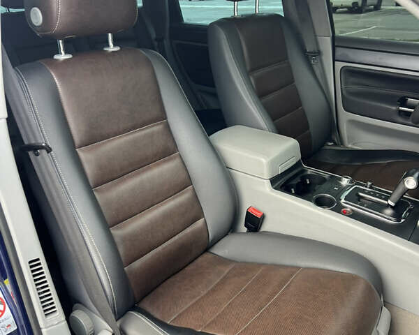 Синій Фольксваген Туарег, об'ємом двигуна 2.97 л та пробігом 236 тис. км за 11900 $, фото 21 на Automoto.ua