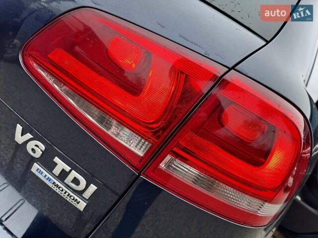 Синій Фольксваген Туарег, об'ємом двигуна 2.97 л та пробігом 243 тис. км за 14999 $, фото 12 на Automoto.ua