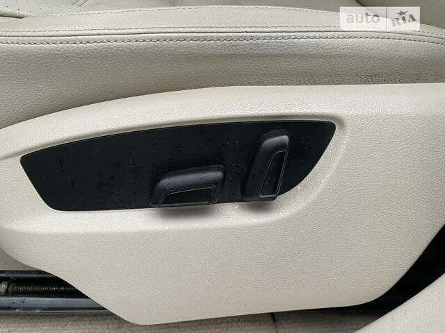 Синий Фольксваген Туарег, объемом двигателя 3 л и пробегом 201 тыс. км за 15500 $, фото 29 на Automoto.ua