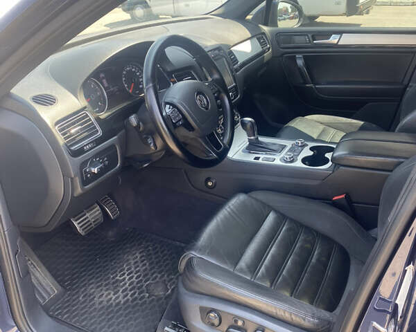 Синий Фольксваген Туарег, объемом двигателя 2.97 л и пробегом 249 тыс. км за 17300 $, фото 8 на Automoto.ua