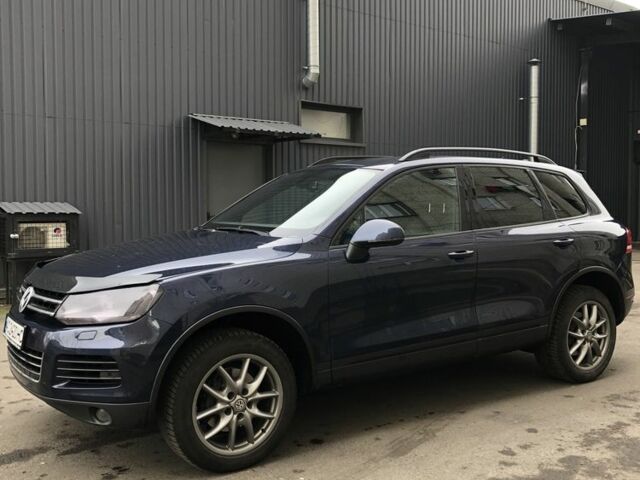 Синій Фольксваген Туарег, об'ємом двигуна 3 л та пробігом 430 тис. км за 15500 $, фото 1 на Automoto.ua