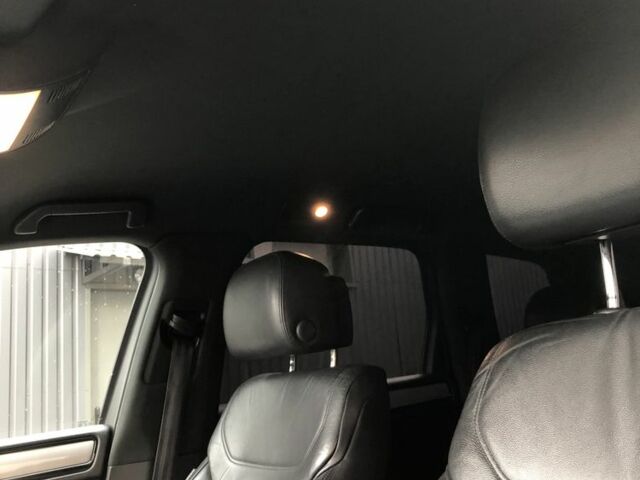 Синій Фольксваген Туарег, об'ємом двигуна 3 л та пробігом 430 тис. км за 15500 $, фото 14 на Automoto.ua