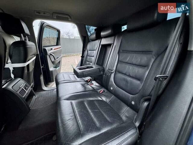 Синій Фольксваген Туарег, об'ємом двигуна 2.97 л та пробігом 243 тис. км за 14999 $, фото 29 на Automoto.ua