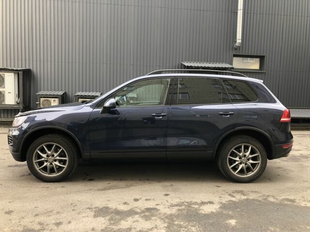 Синій Фольксваген Туарег, об'ємом двигуна 3 л та пробігом 430 тис. км за 15500 $, фото 2 на Automoto.ua