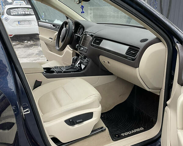 Синий Фольксваген Туарег, объемом двигателя 3 л и пробегом 201 тыс. км за 15500 $, фото 18 на Automoto.ua