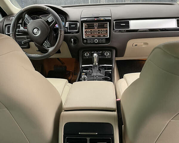 Синий Фольксваген Туарег, объемом двигателя 3 л и пробегом 201 тыс. км за 15500 $, фото 22 на Automoto.ua