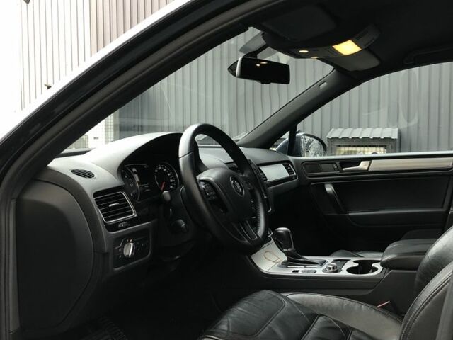 Синій Фольксваген Туарег, об'ємом двигуна 3 л та пробігом 430 тис. км за 15500 $, фото 12 на Automoto.ua