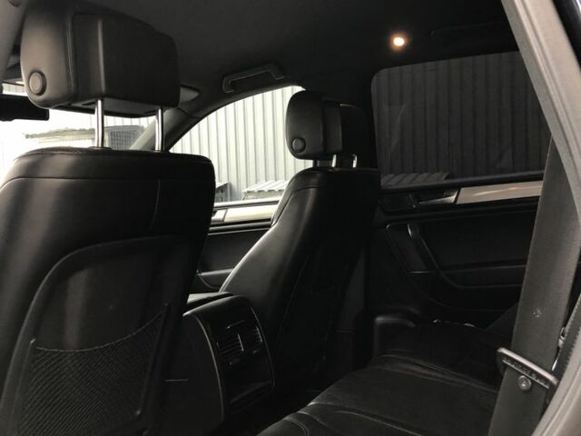 Синій Фольксваген Туарег, об'ємом двигуна 3 л та пробігом 430 тис. км за 15500 $, фото 15 на Automoto.ua