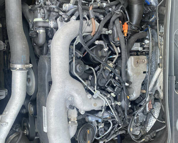 Синий Фольксваген Туарег, объемом двигателя 2.97 л и пробегом 249 тыс. км за 17300 $, фото 14 на Automoto.ua