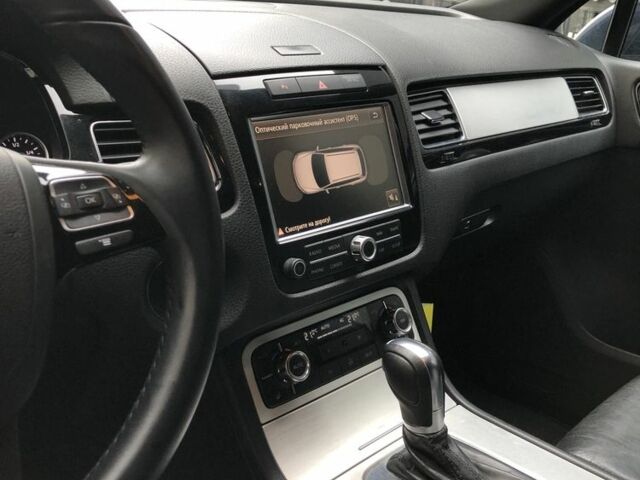 Синій Фольксваген Туарег, об'ємом двигуна 3 л та пробігом 430 тис. км за 15500 $, фото 13 на Automoto.ua