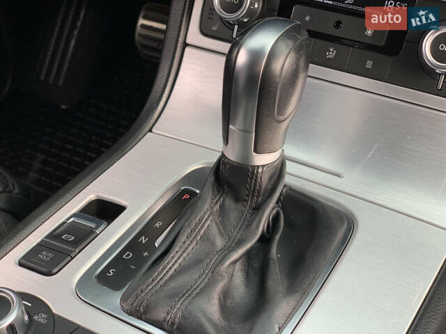 Синий Фольксваген Туарег, объемом двигателя 3 л и пробегом 210 тыс. км за 20999 $, фото 38 на Automoto.ua