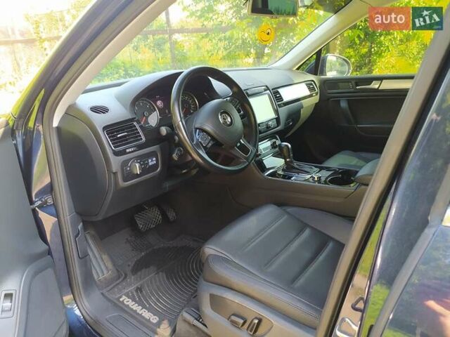 Синий Фольксваген Туарег, объемом двигателя 3 л и пробегом 195 тыс. км за 21000 $, фото 21 на Automoto.ua