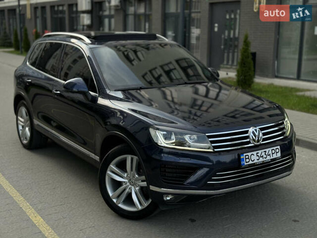 Синий Фольксваген Туарег, объемом двигателя 2.97 л и пробегом 272 тыс. км за 16200 $, фото 1 на Automoto.ua
