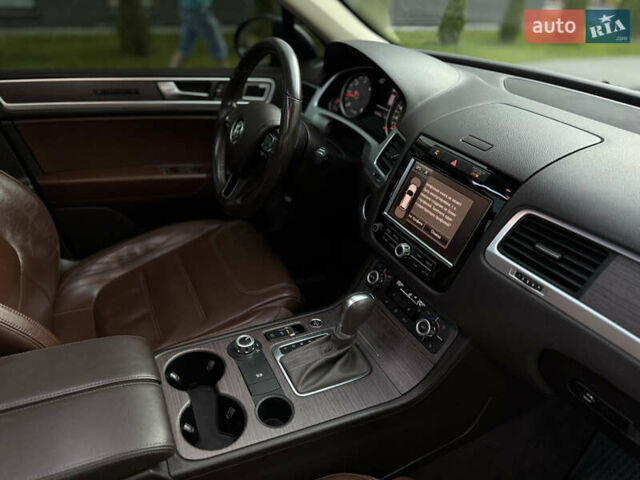 Синий Фольксваген Туарег, объемом двигателя 2.97 л и пробегом 272 тыс. км за 16200 $, фото 23 на Automoto.ua