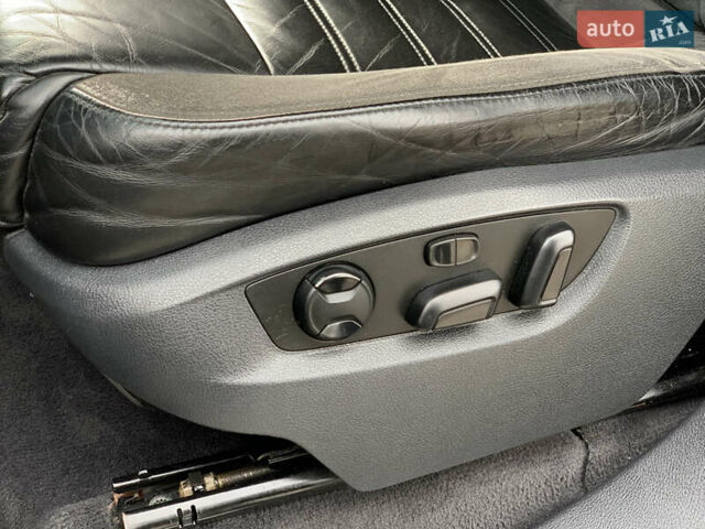 Синий Фольксваген Туарег, объемом двигателя 3 л и пробегом 210 тыс. км за 20999 $, фото 46 на Automoto.ua