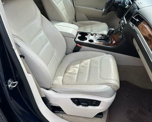 Синій Фольксваген Туарег, об'ємом двигуна 2.97 л та пробігом 210 тис. км за 18900 $, фото 8 на Automoto.ua