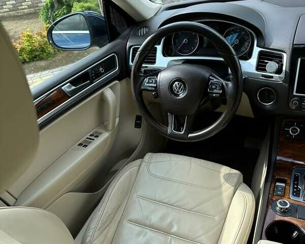 Синій Фольксваген Туарег, об'ємом двигуна 2.97 л та пробігом 210 тис. км за 18900 $, фото 3 на Automoto.ua