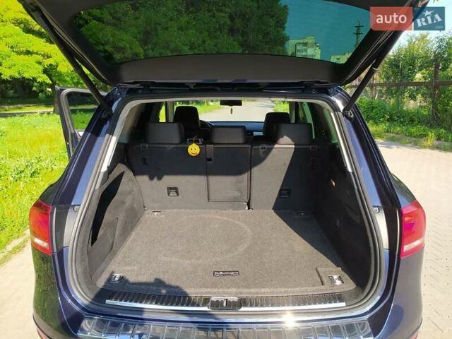 Синий Фольксваген Туарег, объемом двигателя 3 л и пробегом 195 тыс. км за 21000 $, фото 15 на Automoto.ua