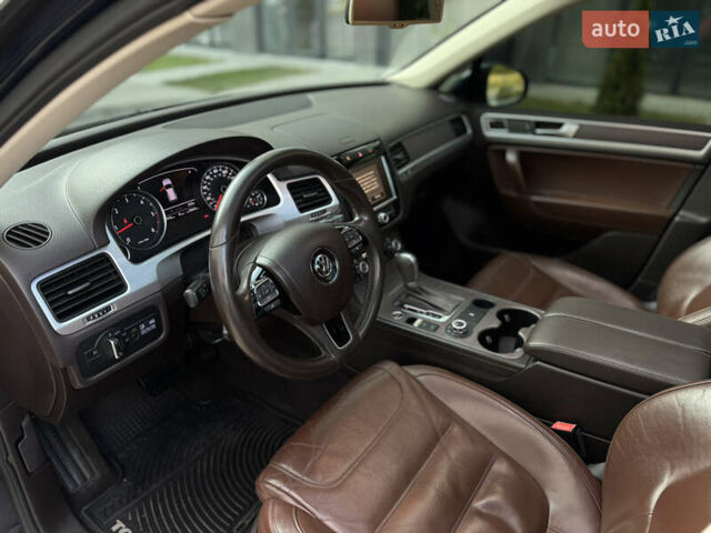 Синий Фольксваген Туарег, объемом двигателя 2.97 л и пробегом 272 тыс. км за 16200 $, фото 20 на Automoto.ua