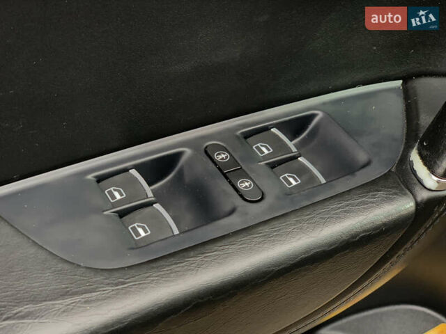 Синий Фольксваген Туарег, объемом двигателя 3 л и пробегом 210 тыс. км за 20999 $, фото 45 на Automoto.ua