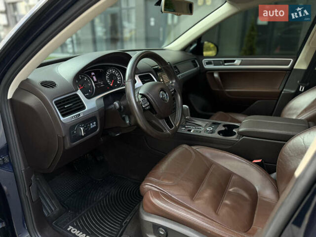 Синий Фольксваген Туарег, объемом двигателя 2.97 л и пробегом 272 тыс. км за 16200 $, фото 16 на Automoto.ua