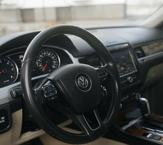 Синий Фольксваген Туарег, объемом двигателя 2.97 л и пробегом 241 тыс. км за 16500 $, фото 26 на Automoto.ua