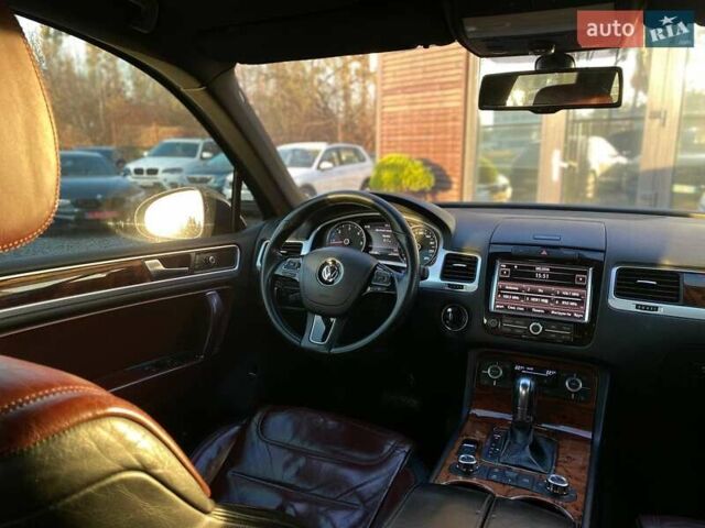 Синий Фольксваген Туарег, объемом двигателя 2.97 л и пробегом 370 тыс. км за 14600 $, фото 7 на Automoto.ua