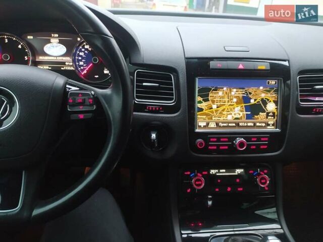 Синий Фольксваген Туарег, объемом двигателя 3 л и пробегом 195 тыс. км за 21000 $, фото 77 на Automoto.ua