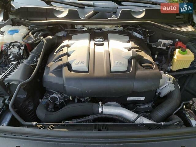 Синий Фольксваген Туарег, объемом двигателя 3 л и пробегом 195 тыс. км за 21000 $, фото 12 на Automoto.ua